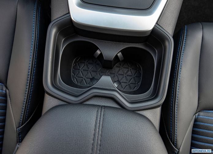 2019 Toyota RAV4 Hybrid EU-version - фотография 122 из 153