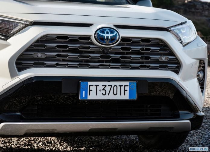 2019 Toyota RAV4 Hybrid EU-version - фотография 135 из 153
