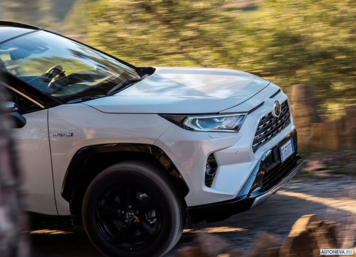 2019 Toyota RAV4 Hybrid EU-version - фотография 140 из 153