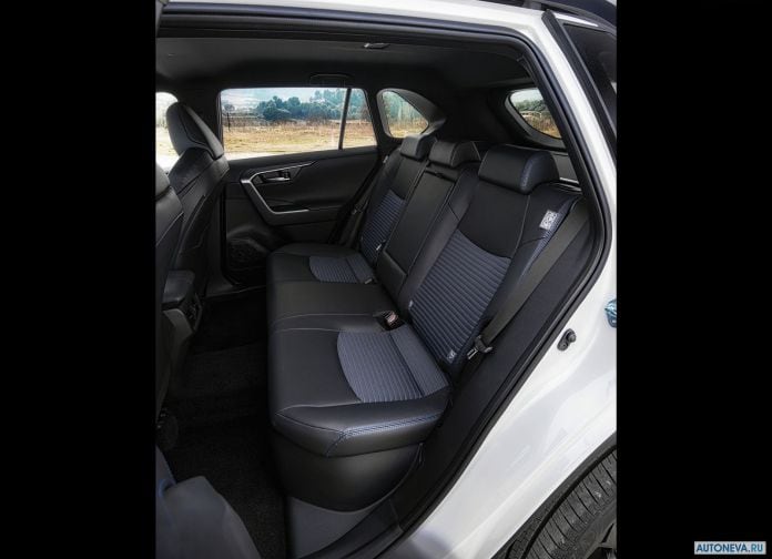 2019 Toyota RAV4 Hybrid EU-version - фотография 150 из 153