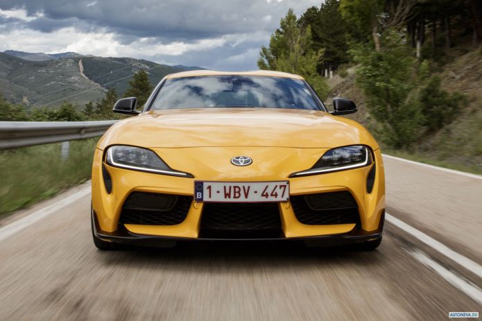 2020 Toyota Supra GR - фотография 2 из 40