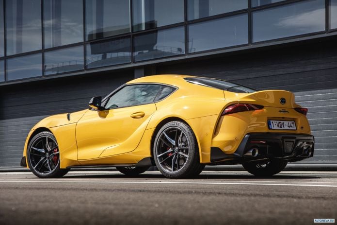 2020 Toyota Supra GR - фотография 15 из 40