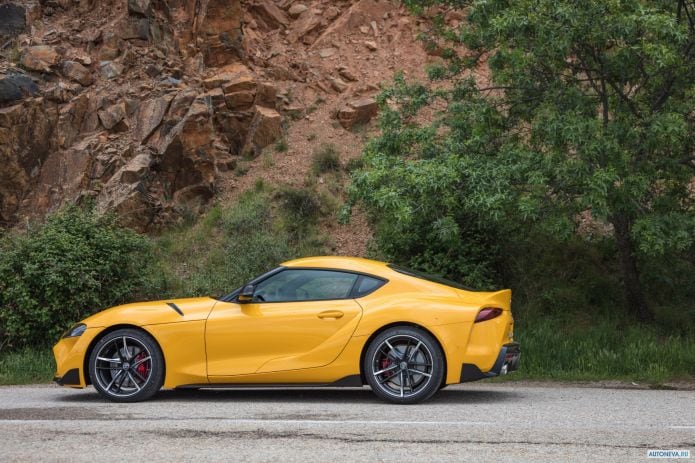 2020 Toyota Supra GR - фотография 17 из 40