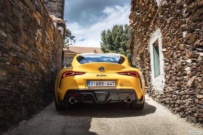 2020 Toyota Supra GR - фотография 30 из 40