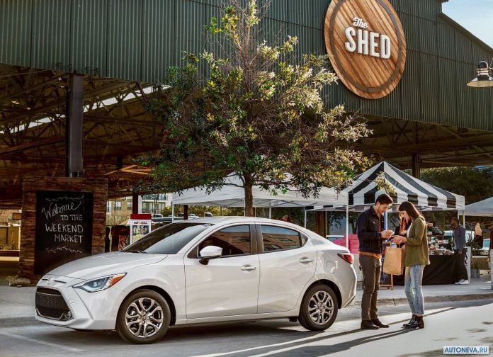 2019 Toyota Yaris Sedan - фотография 2 из 4