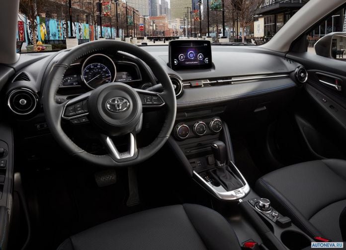 2019 Toyota Yaris Sedan - фотография 4 из 4