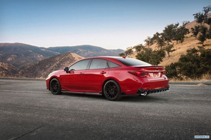 2020 Toyota Avalon TRD - фотография 3 из 10