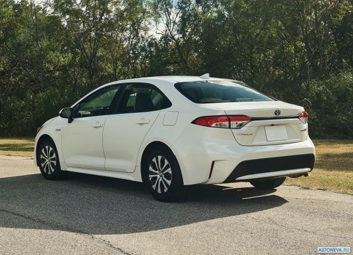2020 Toyota Corolla Hybrid US-version - фотография 14 из 34