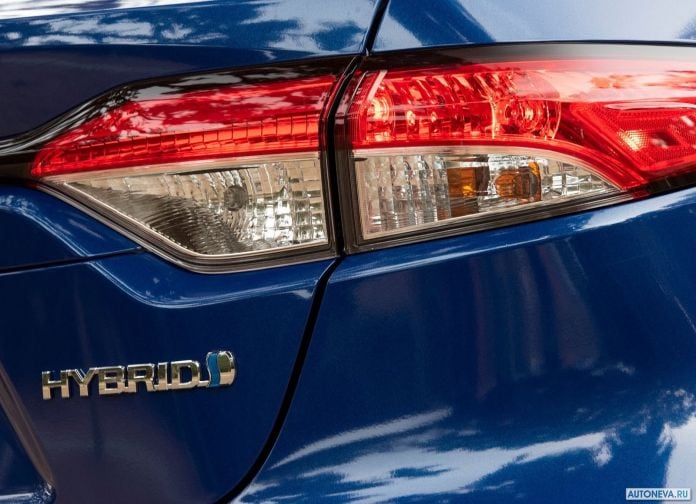 2020 Toyota Corolla Hybrid US-version - фотография 30 из 34