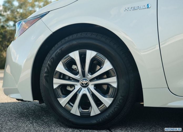 2020 Toyota Corolla Hybrid US-version - фотография 34 из 34