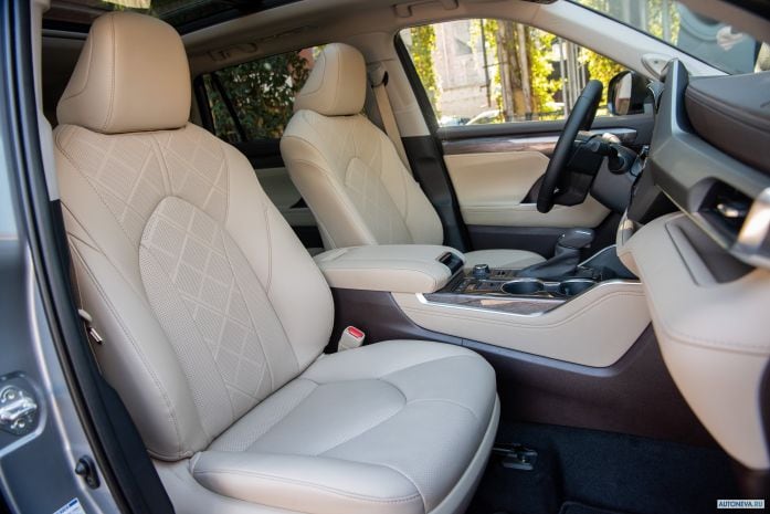 2020 Toyota Highlander Platimun AWD - фотография 35 из 40 2020 Toyota Highlander Platimun AWD - фотография 35 из 40