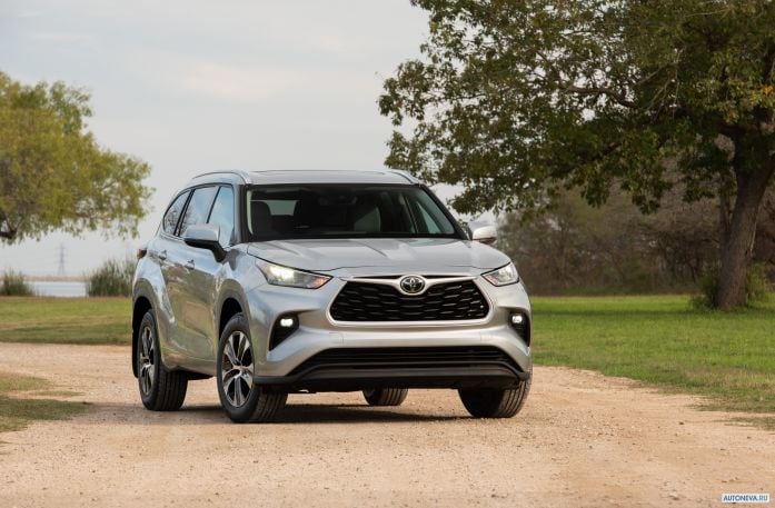 2020 Toyota Highlander XLE - фотография 1 из 28