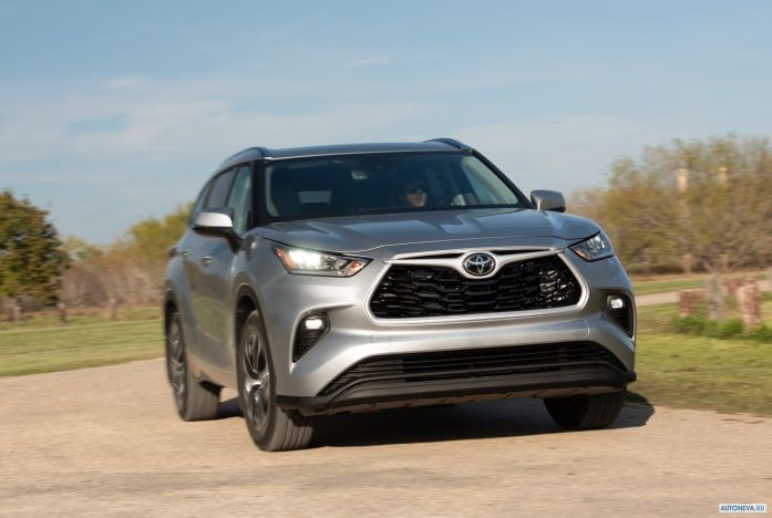 2020 Toyota Highlander XLE - фотография 2 из 28