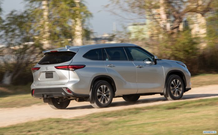 2020 Toyota Highlander XLE - фотография 11 из 28