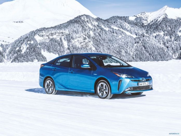 2020 Toyota Prius - фотография 4 из 18