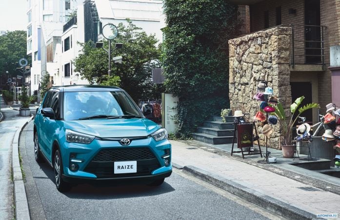 2020 Toyota Raize Z - фотография 1 из 11 2020 Toyota Raize Z - фотография 1 из 11