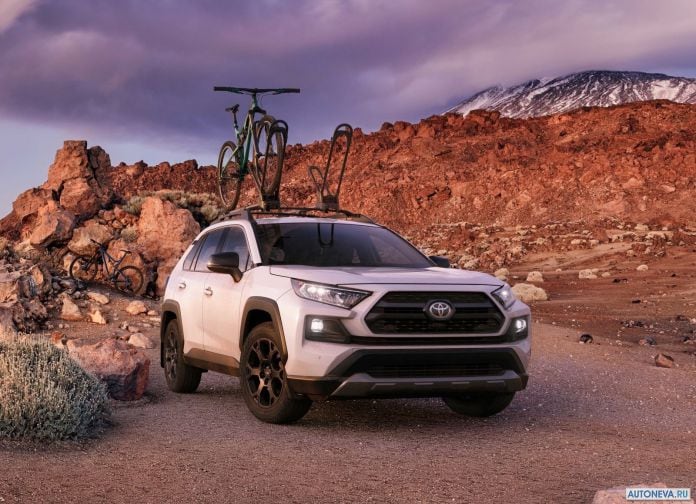 2020 Toyota Rav4 TRD Off Road - фотография 2 из 8