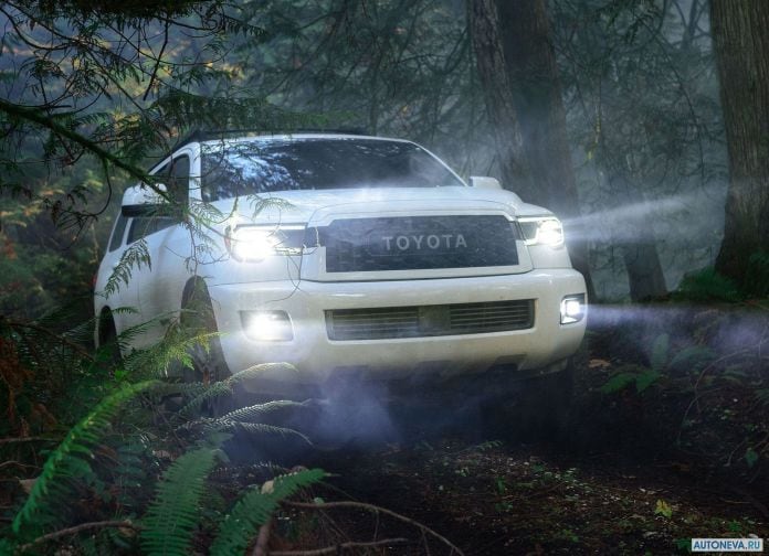 2020 Toyota Sequoia TRD Pro - фотография 2 из 8