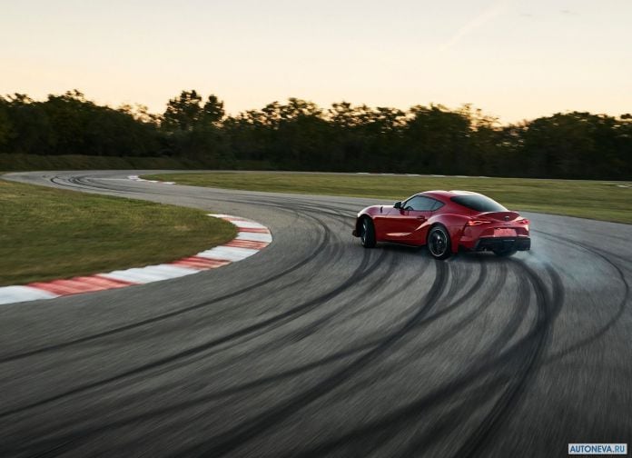 2020 Toyota Supra - фотография 32 из 90