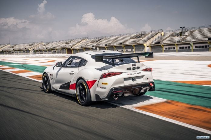 2020 Toyota Supra GT4 - фотография 8 из 10 2020 Toyota Supra GT4 - фотография 8 из 10