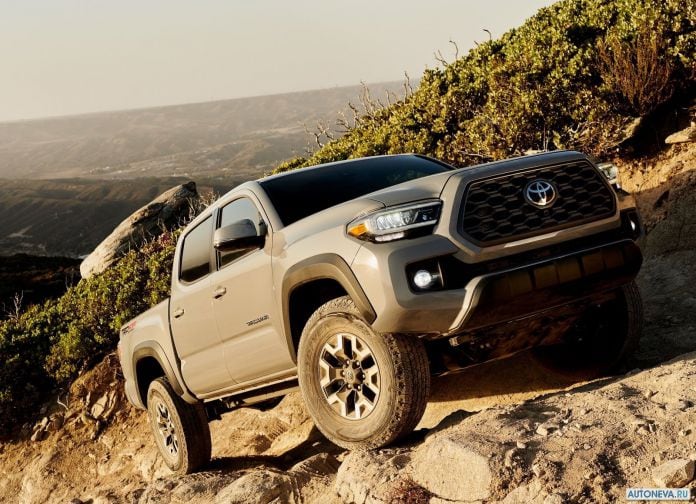 2020 Toyota Tacoma - фотография 1 из 11