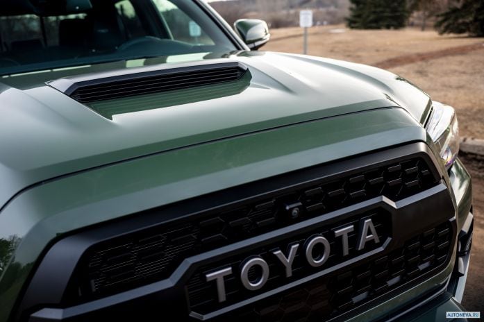 2020 Toyota Tacoma TRD Off-Road Double Cab - фотография 32 из 40
