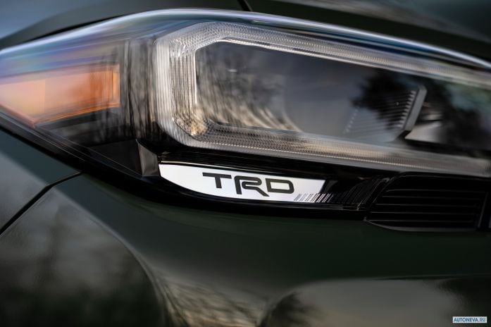 2020 Toyota Tacoma TRD Off-Road Double Cab - фотография 37 из 40