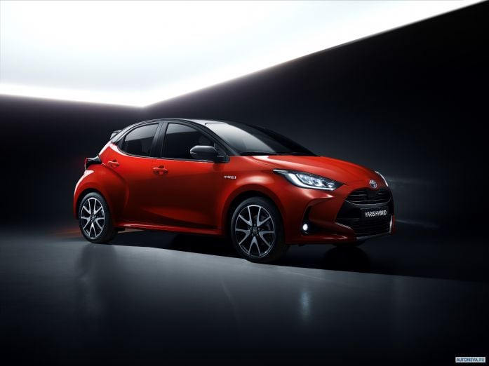 2020 Toyota Yaris Hybrid - фотография 3 из 11