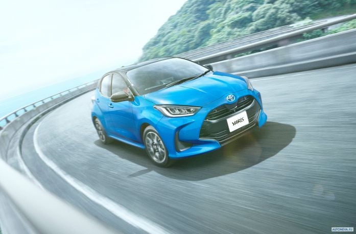 2020 Toyota Yaris Hybrid JP - фотография 1 из 25