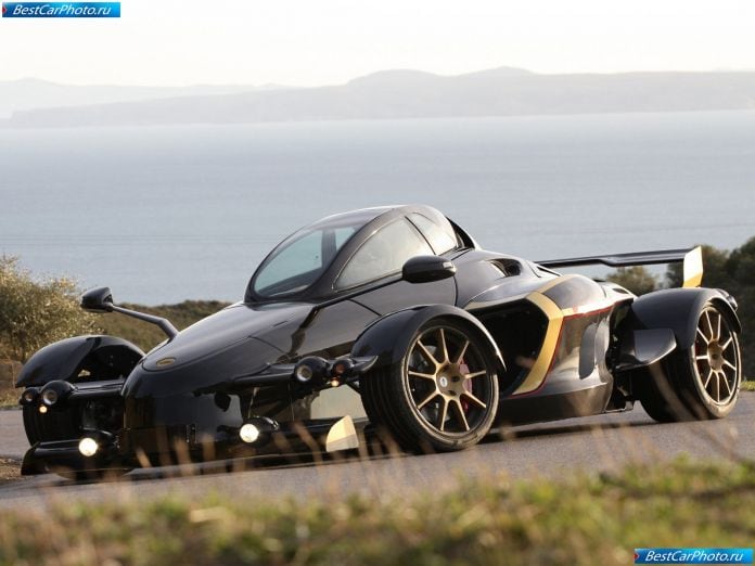 2009 Tramontana R - фотография 1 из 41