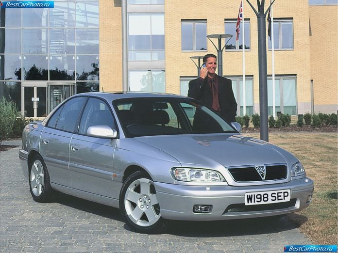 2001 Vauxhall Omega - фотография 1 из 5