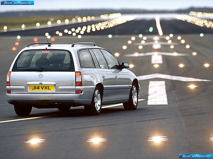 2001 Vauxhall Omega - фотография 4 из 5