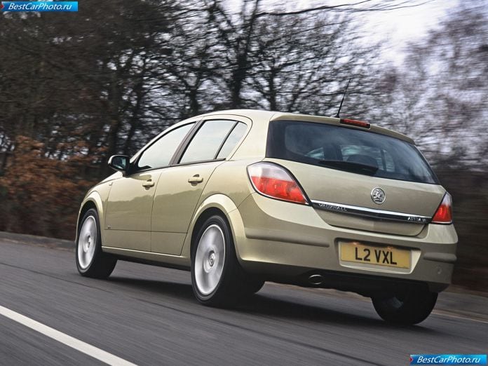 2005 Vauxhall Astra 5-door - фотография 16 из 53