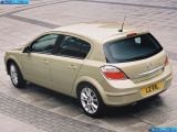 vauxhall_2005-astra_5-door_1600x1200_019.jpg