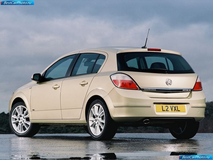 2005 Vauxhall Astra 5-door - фотография 27 из 53