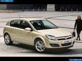 vauxhall_2005-astra_5-door_1600x1200_036.jpg