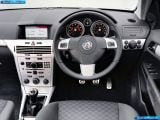 vauxhall_2005-astra_5-door_1600x1200_042.jpg