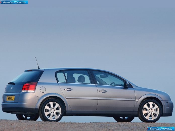 2005 Vauxhall Signum - фотография 2 из 8 2005 Vauxhall Signum - фотография 2 из 8