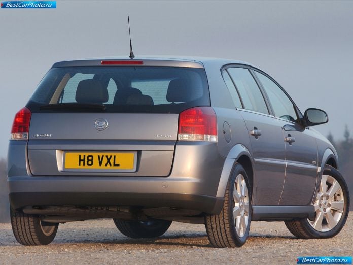 2005 Vauxhall Signum - фотография 3 из 8 2005 Vauxhall Signum - фотография 3 из 8