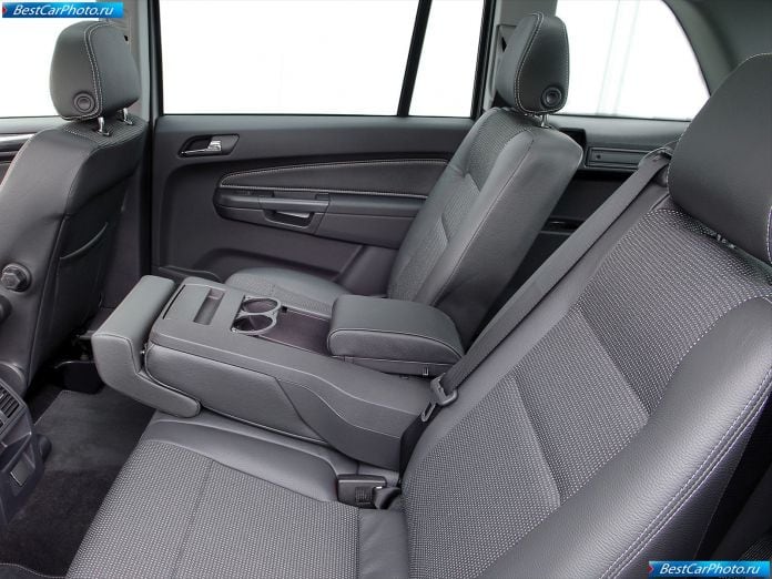 2005 Vauxhall Zafira - фотография 34 из 48