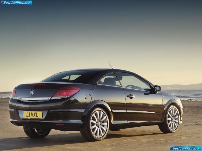 2006 Vauxhall Astra Twintop - фотография 13 из 54