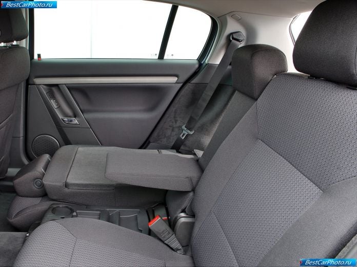 2006 Vauxhall Signum - фотография 8 из 10