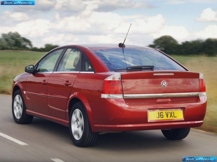 2006 Vauxhall Vectra - фотография 15 из 27