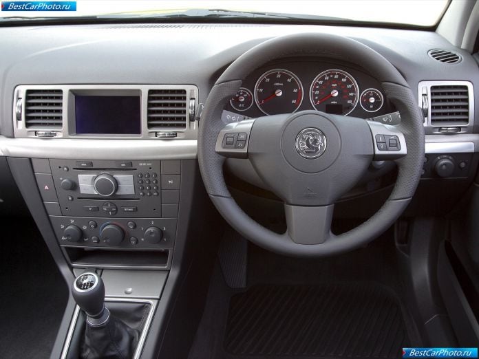 2006 Vauxhall Vectra - фотография 22 из 27