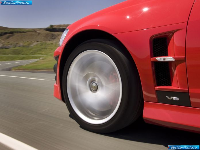 2007 Vauxhall Vxr8 - фотография 22 из 38