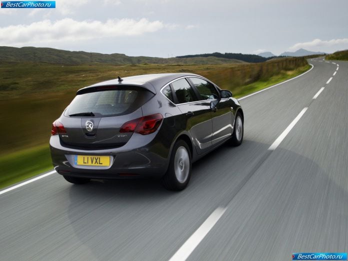 2010 Vauxhall Astra - фотография 13 из 47