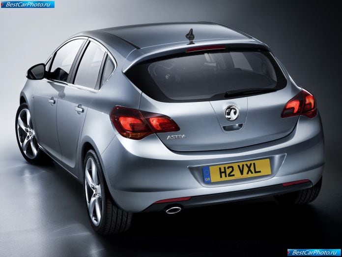 2010 Vauxhall Astra - фотография 24 из 47