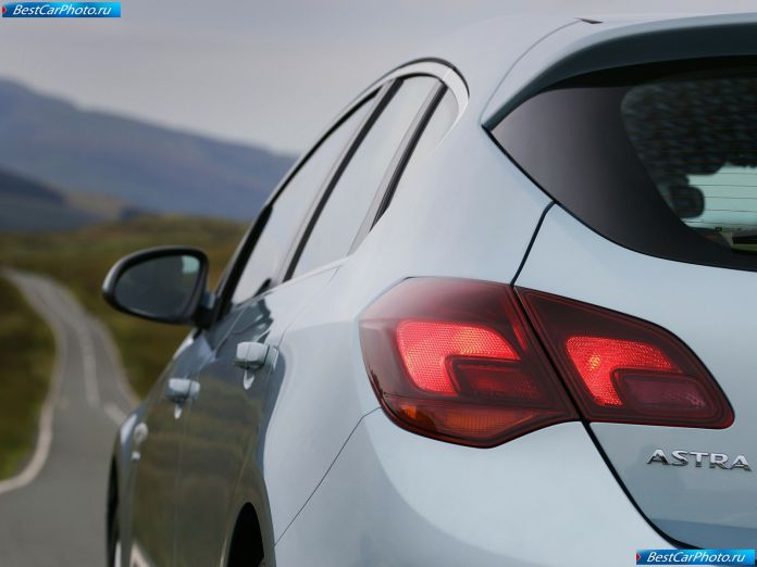 2010 Vauxhall Astra - фотография 33 из 47