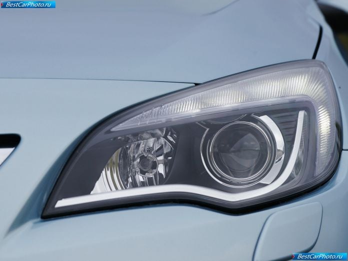 2010 Vauxhall Astra - фотография 34 из 47