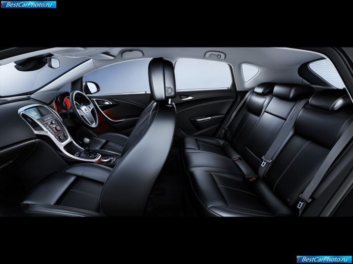 2010 Vauxhall Astra - фотография 45 из 47